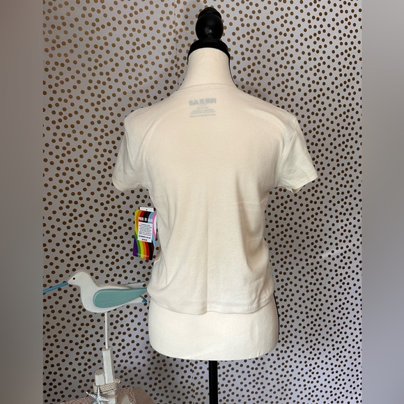 NWT LGBTQ Pride Cotton Cropped T-Shirt L (11-13) NWT - Picture 3 of 10
